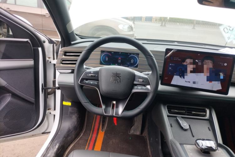 Used BYD Qin L 2024 DM-i 120KM Beyond Model Steering Wheel