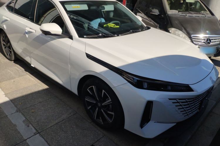 Used CHANGAN Eado DD 2023 Blue Whale NE 1.5T GDI DCT Navigation Model Exterior 2