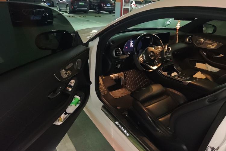 Used Mercedes-Benz C-Class 2022 Refreshed C 260 Coupe Driver Seat