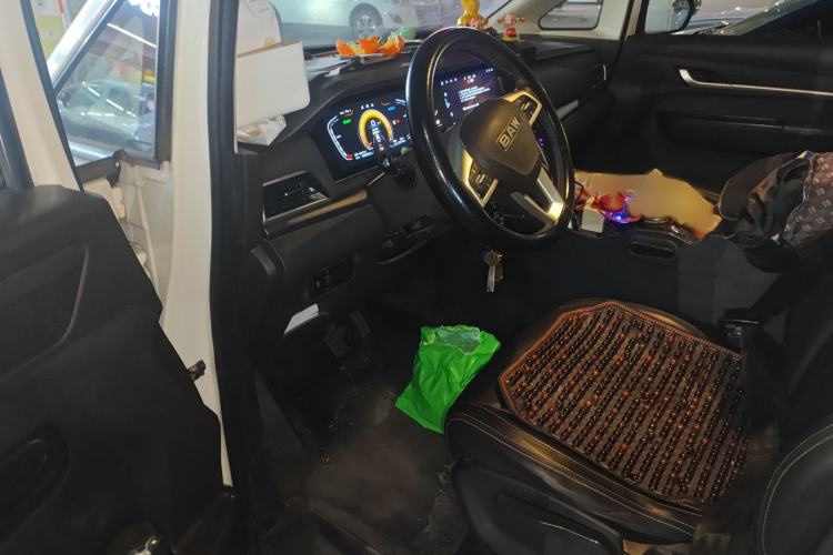 Used BAW Ruisheng Ace M7 New Energy 2023 Long Wheelbase · Luxury Commercial Version Guoxuan 9-seater 65kWh Interior 3