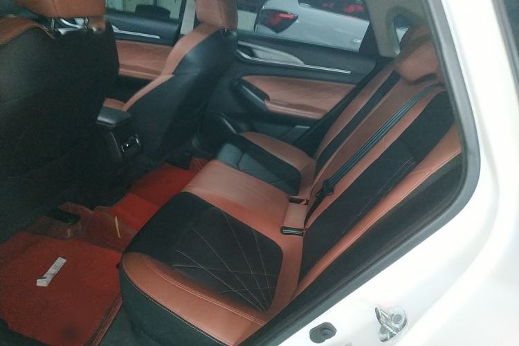 Used Changan Eado 2022 PLUS Blue Whale NE 1.4T GDI DCT Prestige Edition
