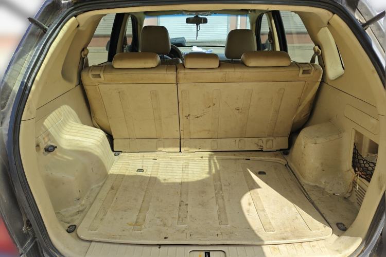 Used Hyundai Tucson 2009 2.0L Automatic Two-Wheel Drive with Sunroof Trunk