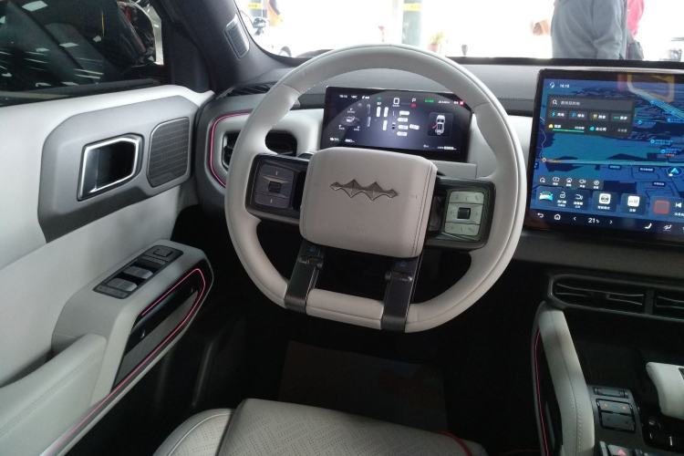 Used Formula Leopard Titanium 3 2025 501KM All-Wheel Drive Intelligent Driving Ultra Version
