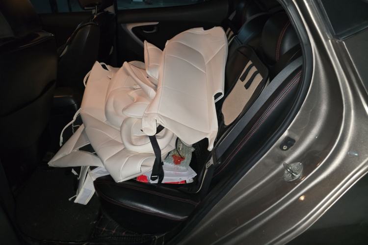 Used Hyundai Elantra (5th Generation / Langdong) 2016 1.6L Automatic Smart Version
