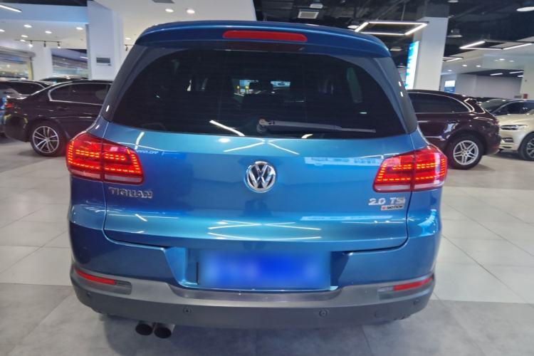 Used Volkswagen Tiguan 2016 2.0 TSI Four-Wheel Drive Standard Version Rear