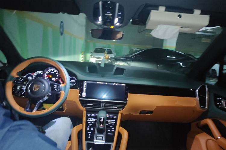 Used Porsche Cayenne 2018 Cayenne 3.0T Center Console