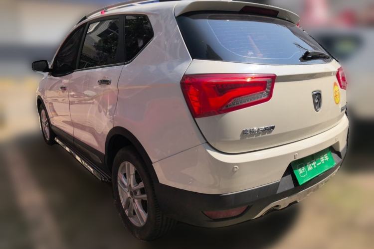 Używany Baojun 560 2015 1.8L Manual Elite Edition