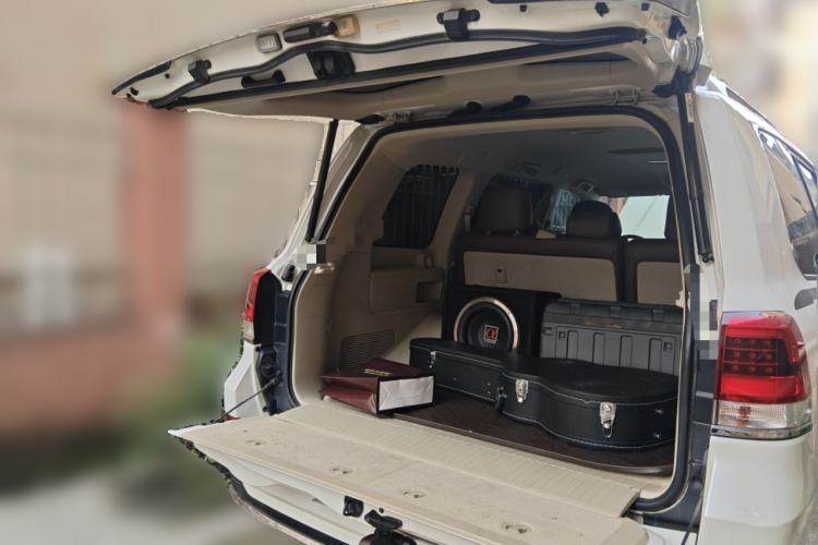 Used Toyota Land Cruiser 
