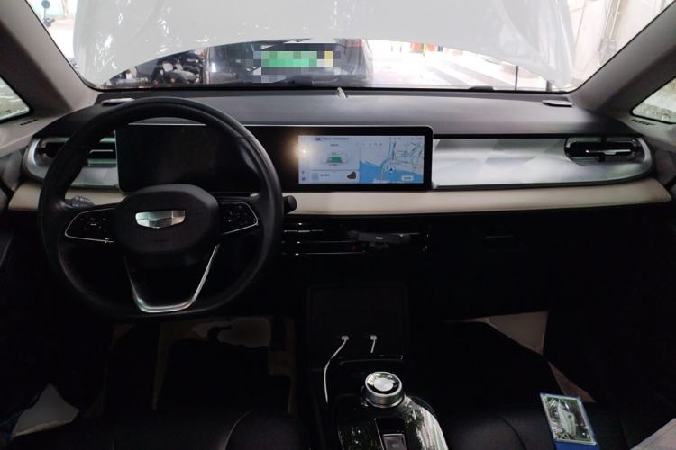 Used Geometry E Firefly 2022 401 km Linglong Tiger 4 Seats
