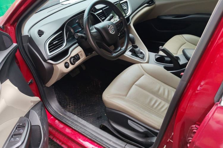 Used Buick GT 2015 15N Automatic Elite Version Driver Seat