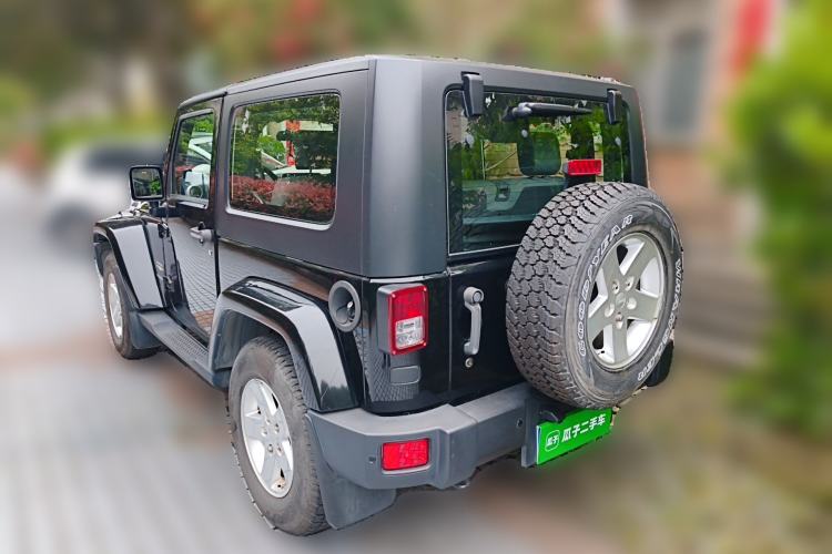 Used Jeep Wrangler 2010 3.8L Sahara two-door model
