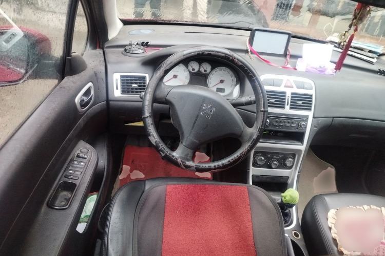 Used Peugeot 307 2013 Hatchback 1.6L Manual Comfort Edition