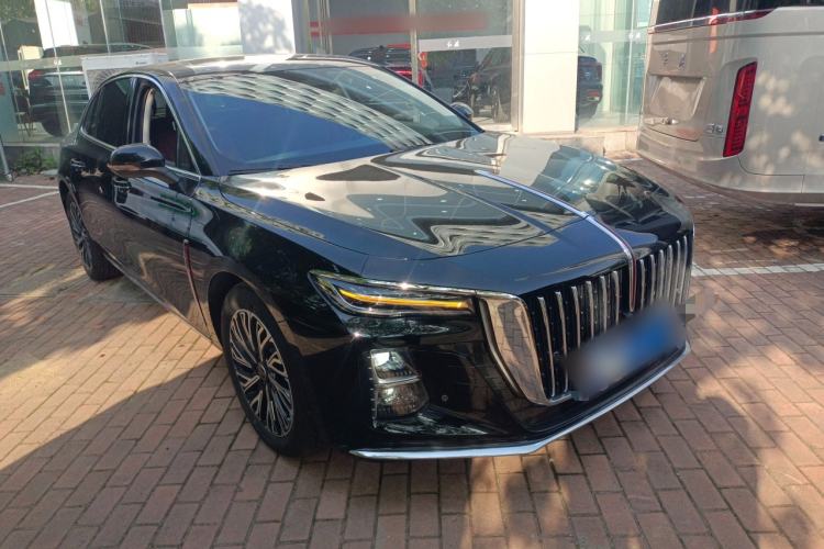 Used Hongqi H5 2025 2.0T Automatic Flag Edition – 500 000 Units Commemorative Version
