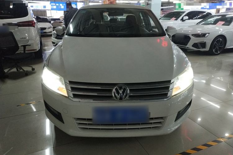 Used Volkswagen Santana 2015 1.6L Automatic Comfort Edition Front