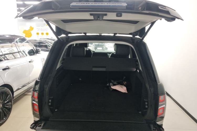 Used Land Rover Range 2020 3.0 L6 Grand Edition Trunk