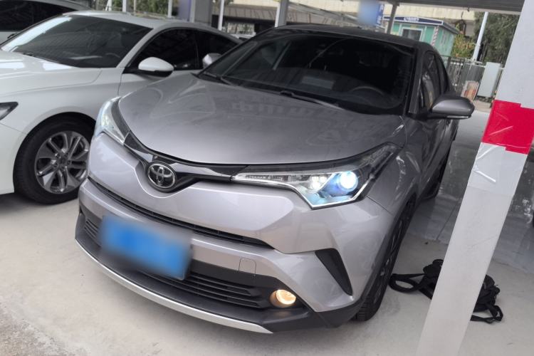 Used Toyota IZOA 2018 2.0L Yichi Version China VI Standard