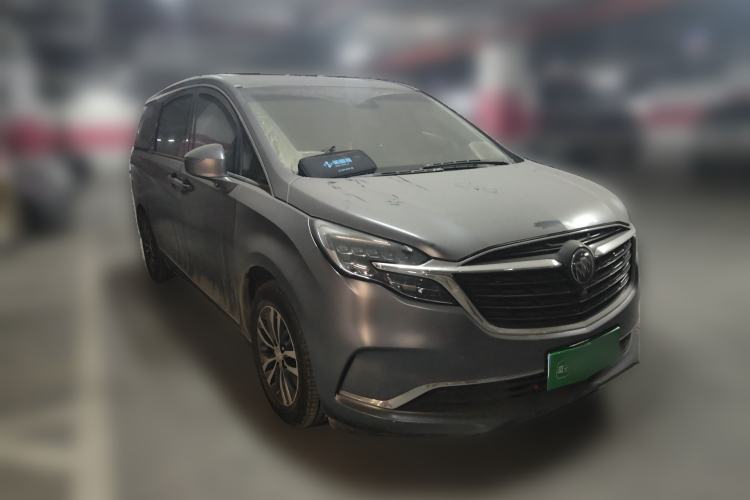 Used Buick GL8 2022 ES Landtrek 653T Luxury Edition Front Right 45 Deg