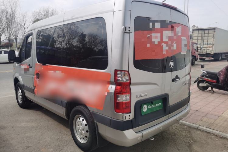 Used Foton Toano 2023 2.0T Manual Urban Version Short Wheelbase Low Roof with Single Rear Tire Available in 5/6/9-Seater Configurations
