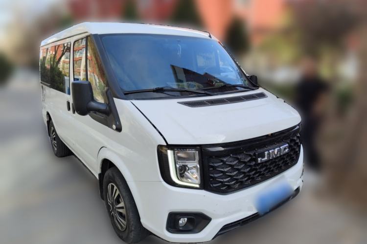 Used JMC Fushun 2023 2.0T Manual Short-Wheelbase Low-Roof Commercial Multi-Purpose Passenger Vehicle 6 Seats with Dual-Opening Tailgate Front Right 45 Deg
