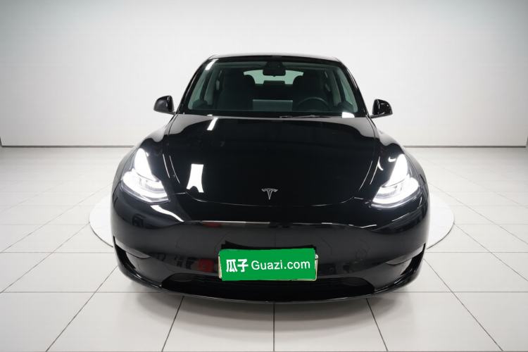 Used Tesla Model Y 2022 Long-Range All-Wheel-Drive Version
