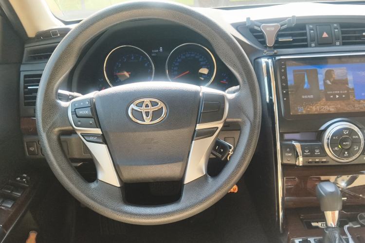 Used Toyota Reiz 2013 2.5S Elite Edition Steering Wheel