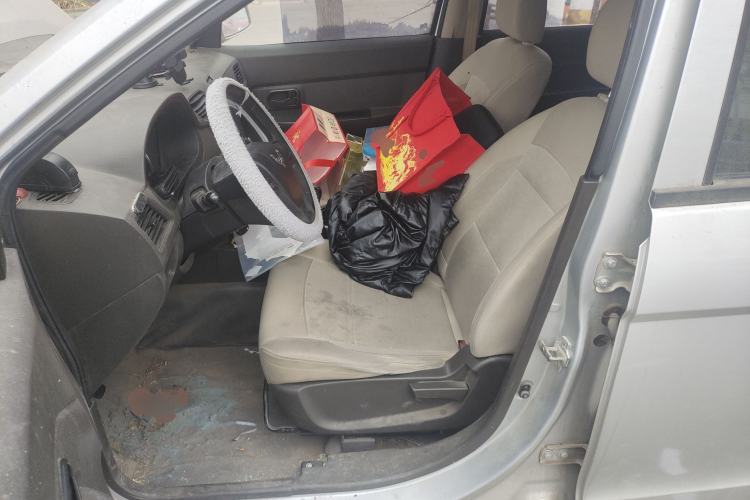 Used Wuling Hongguang 2014 1.5L Standard Version
