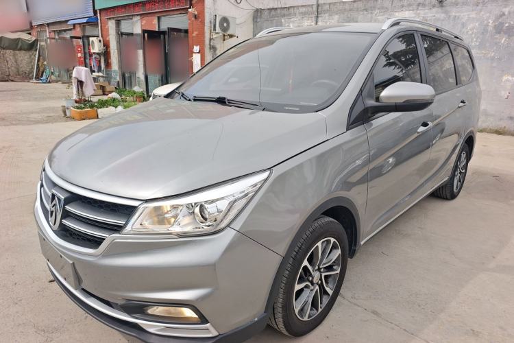 Used Baojun 730 2019 1.5L Manual Fashion Model 7-seater China VI
