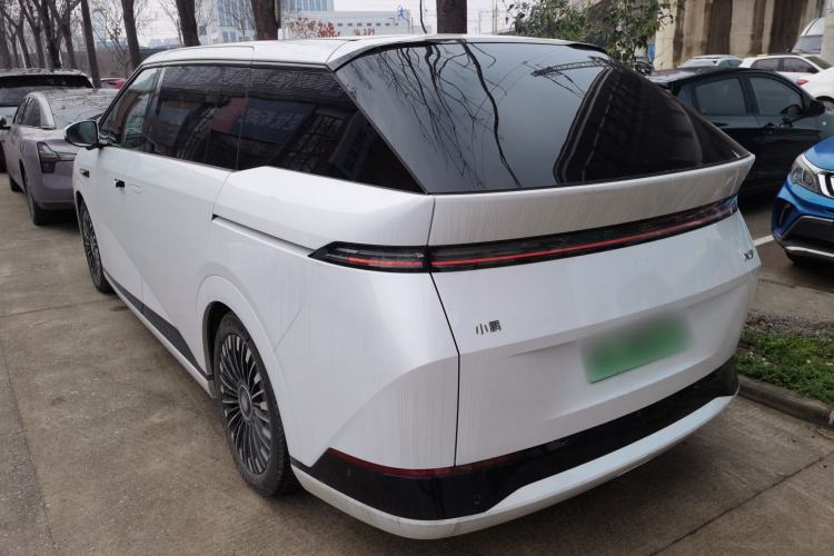 Used XPeng X9 2025 740 Ultra-Long Range Max
