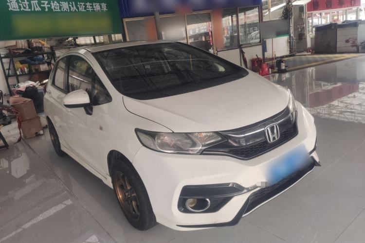 Used Honda Fit 2018 1.5L CVT Comfort Sunroof Version