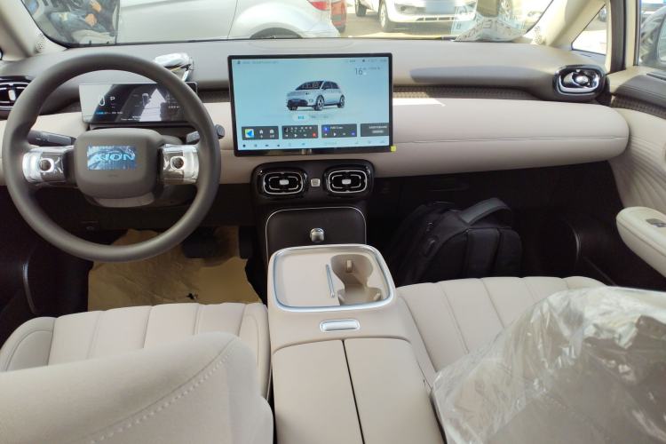 Used AION UT 2025 330 Starlight Edition
