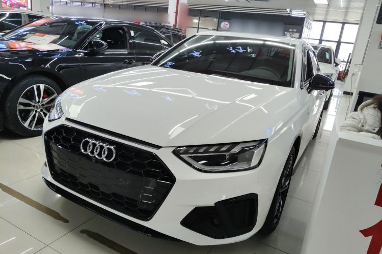 Used Audi A4L 2022 40 TFSI Luxury Dynamic Model