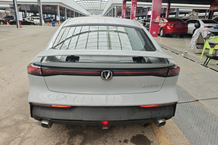 Used CHANGAN UNI-V 2022 1.5T Prestige Version Rear