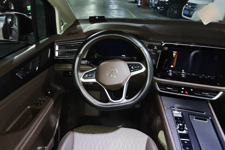 Used Volkswagen Viloran 2023 Revised 330TSI Business Edition Steering Wheel