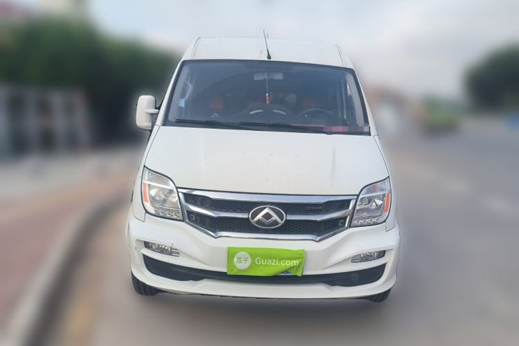 Used SAIC MAXUS Xintu V80 2020 2.5T Manual Classic City Delivery King Short Wheelbase Mid-Roof Design 2/3 Seats