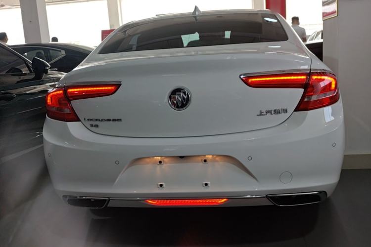 Used Buick LaCrosse 2016 28T Premium Edition
