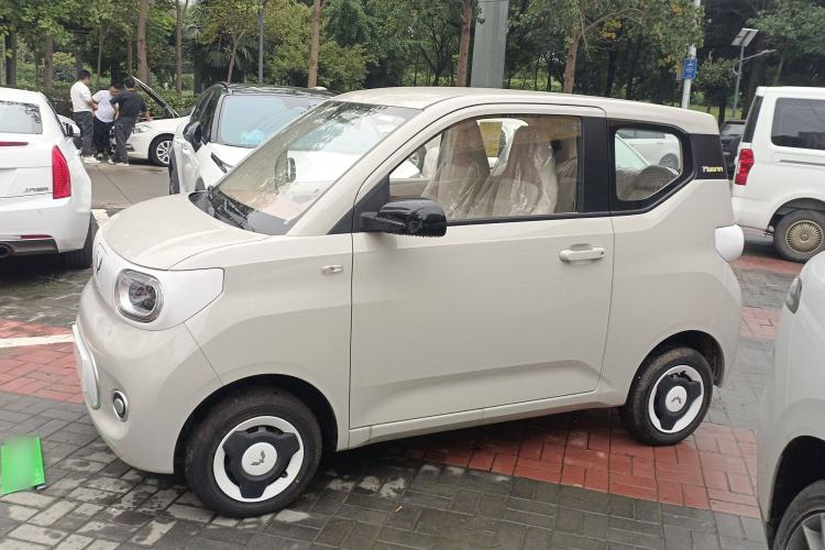 Used Wuling Hongguang MINIEV 2024 3rd Generation 215km Youth Edition