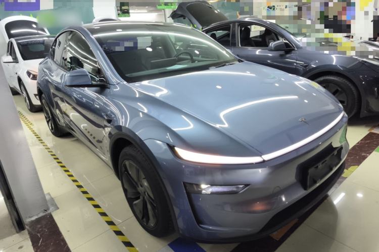 Used Tesla Model Y 2025 Rear-Wheel Drive First Edition