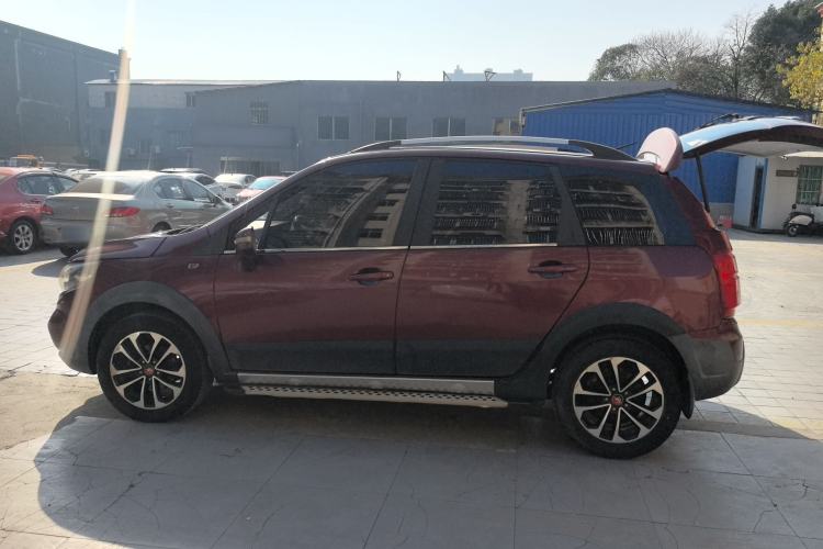 Used FORTHING Joyear X5 2015 1.6L Manual Luxury Model
