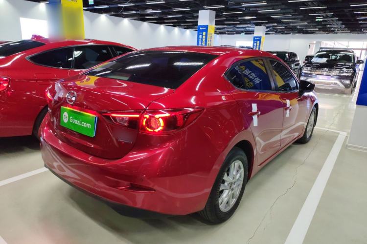 Used Mazda Mazda 3 Axela 2017 Sedan 1.5L Automatic Luxury Model China VI Standard