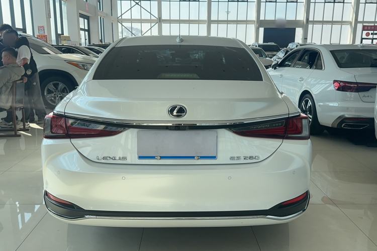 Used Lexus ES 2020 200 Excellence Edition Exterior 4
