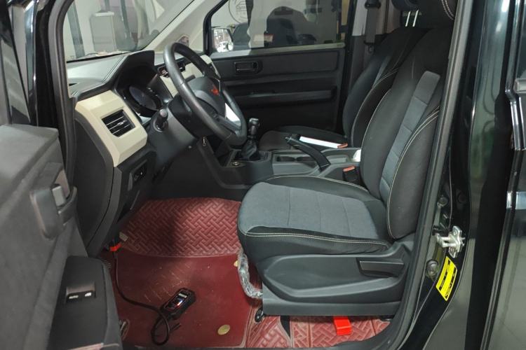 Used Wuling Zhengcheng 2021 1.5T Manual Comfort Version
