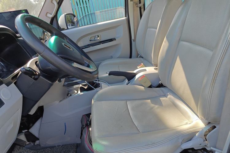 Used Jinbei New Hiace S 2021 1.6L Business Central Air-Conditioned Coach China VI Standard SWD16M