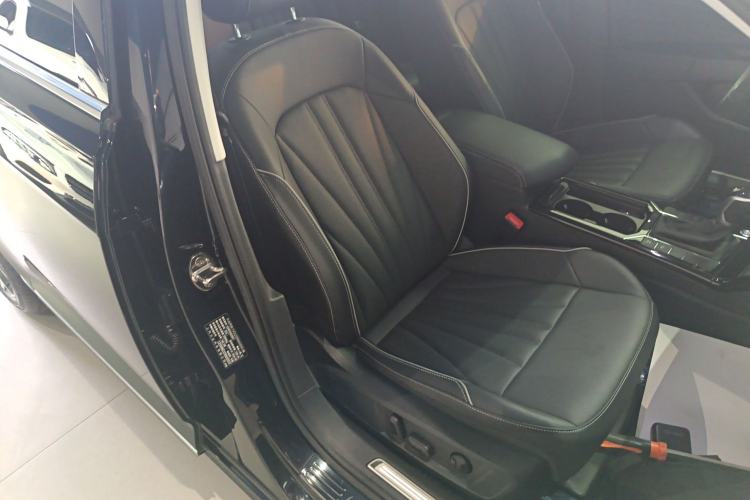 Used Volkswagen Passat 2024 380TSI Starry Dragon Edition Right Front Seat