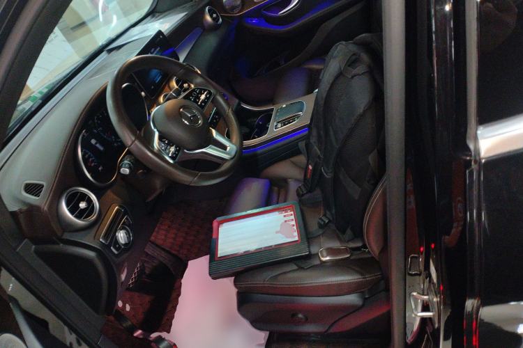 Used Mercedes-Benz GLC 2022 Facelifted GLC 300 L 4MATIC Luxury Edition Left Front Seat