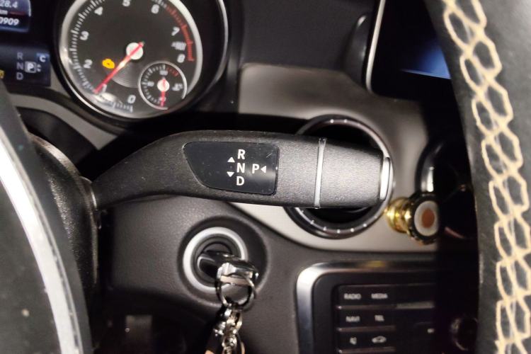 Used Mercedes-Benz CLA 2017 Facelifted CLA 200 Stylish Edition Gear Lever