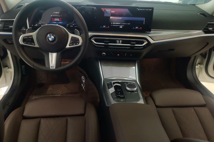 Used BMW 3 Series 2023 325Li M Sport Package Center Console