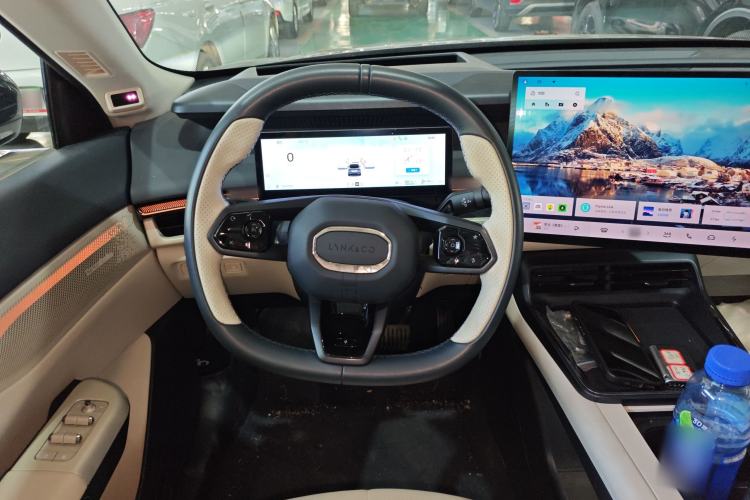Used Lynk & Co 07 2024 EM-P 126 Long-Range Intelligent Driving Ultra Steering Wheel