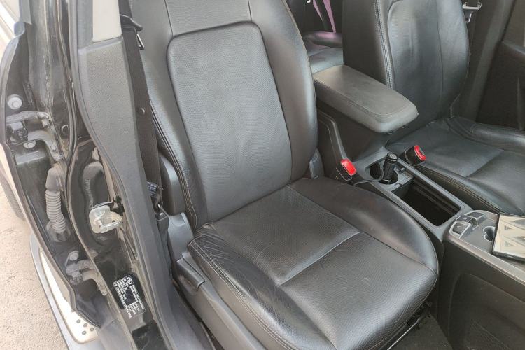 Used Chevrolet Captiva 2014 2.4L 4x4 Flagship Edition 7 Seats