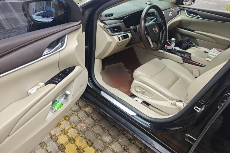 Used Cadillac XTS 2014 28T Comfort Version
