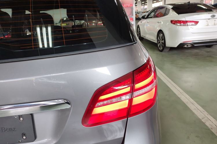 Used Mercedes-Benz B-Class 2017 B 200 Fashion Model
